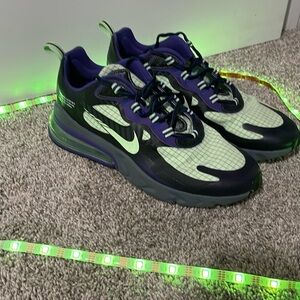 Nike 270 react mens 10